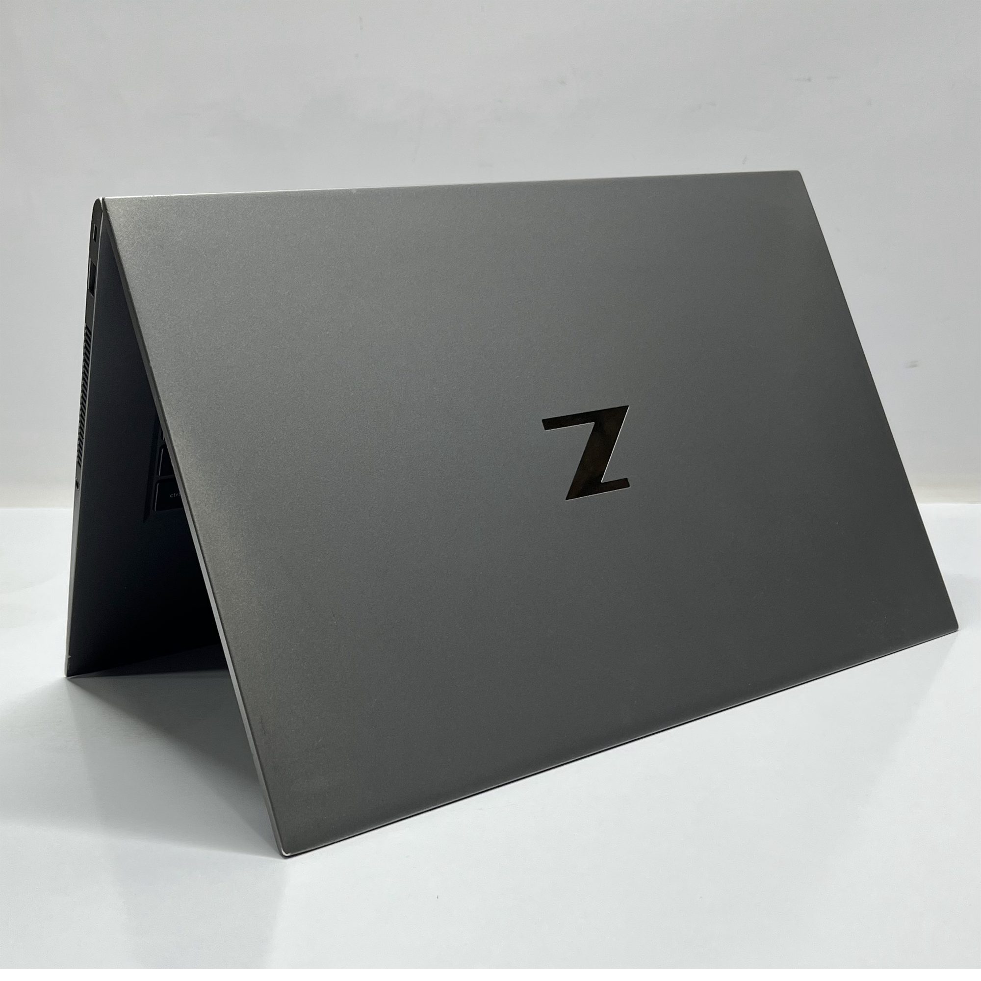 56555565655 لپتاپ استوک HP ZBOOK G7(کد 13) - Image 1